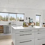 Stunning In With Kitchen