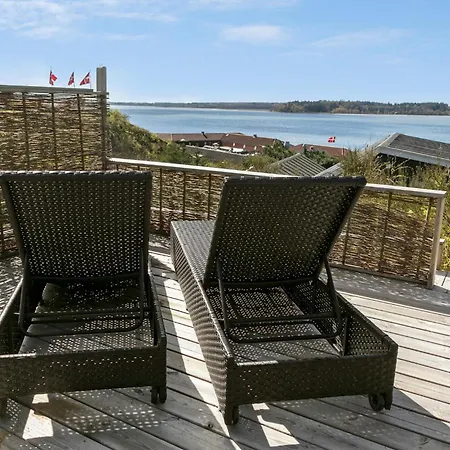 بيت للعطل Stunning In With Kitchen Roslev