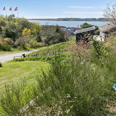 Stunning In With Kitchen