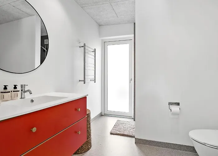 Stunning In With Kitchen